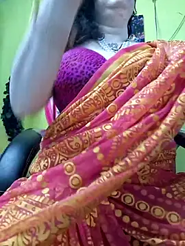 Snapshot of Raja_Ranii chatting on 03-01-26, 05:53 Raja Ranii online show from 03-01-26, 05:53