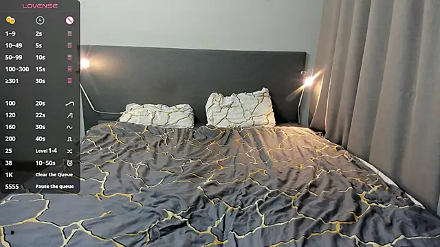 Snapshot of jesssicamooon chatting on 02-25-26, 01:15 jesssicamooon online show from 02-25-26, 01:15