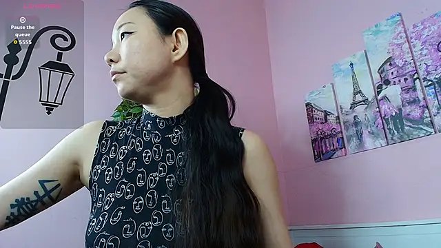 Snapshot of Inari_Okami_ chatting on 05-08-26, 11:26 Inari Okami online show from 05-08-26, 11:26