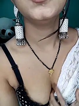 Diamond queeen online show from 02-16-25, 12:21