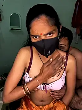 Snapshot of cute_simmy0 chatting on 12-27-24, 03:37 cute simmy0 online show from 12-27-24, 03:37