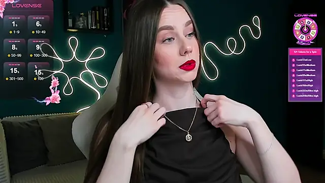 katie taylorr online show from 11-13-25, 01:26