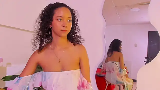 Snapshot of Milanxht chatting on 10-15-25, 08:42 Milanxht online show from 10-15-25, 08:42