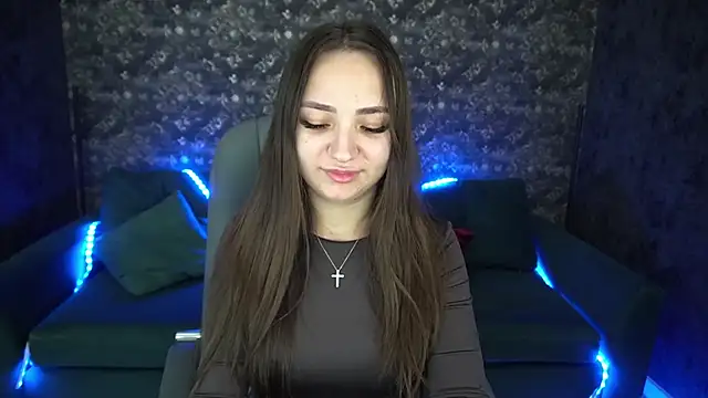 Snapshot of ElysLunar chatting on 12-22-24, 01:11 ElysLunar online show from 12-22-24, 01:11