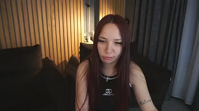 Snapshot of ElysLunar chatting on 11-27-25, 06:48 ElysLunar online show from 11-27-25, 06:48