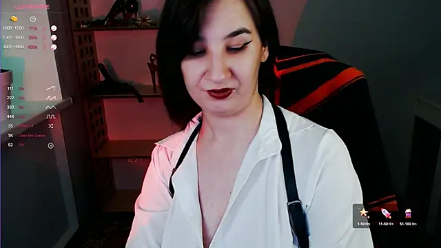 Goddess Sophie online show from 01-23-25, 05:35