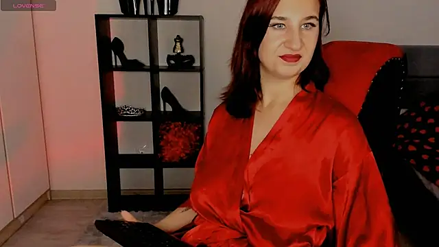 Snapshot of Goddess_Sophie chatting on 07-24-26, 07:28 Goddess Sophie online show from 07-24-26, 07:28