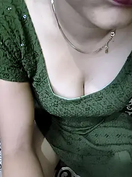 kaveerpooja947 online show from 03-03-26, 04:46