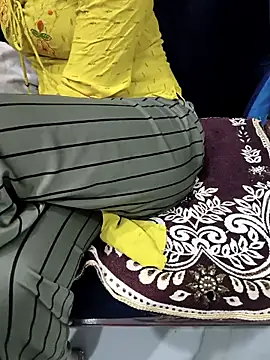 kaveerpooja947 online show from 04-17-26, 05:16