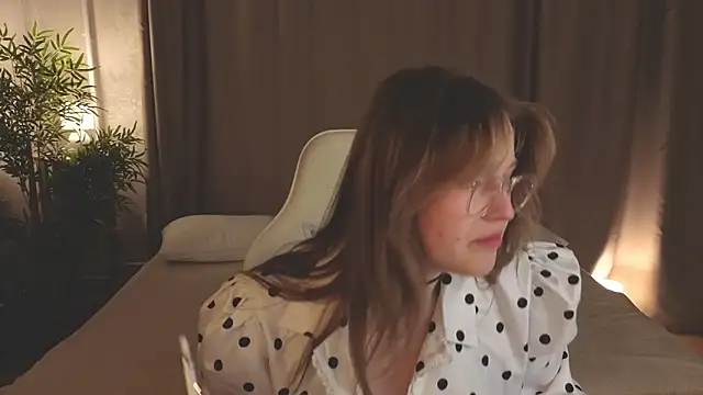 Colleen Blake online show from 03-27-26, 04:51