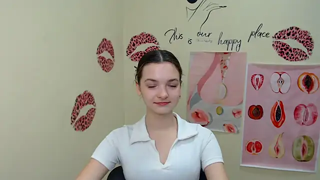  SusieSu  online show from 01-07-25, 07:31