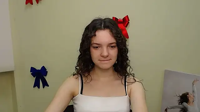  SusieSu  online show from 01-25-25, 07:38