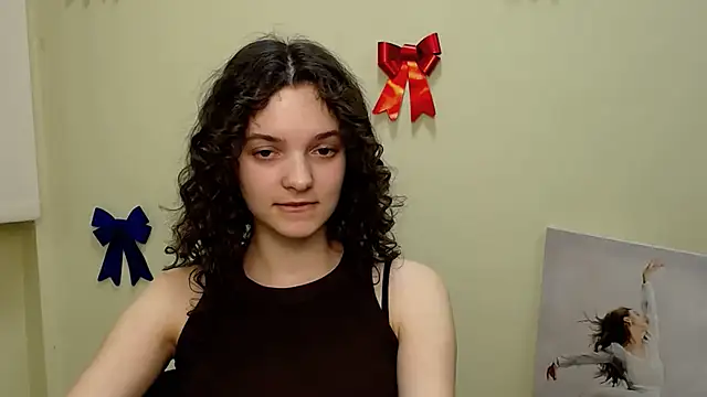  SusieSu  online show from 02-25-25, 01:06