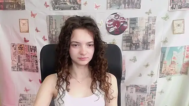  SusieSu  online show from 04-05-26, 06:32