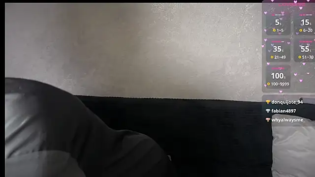 Snapshot of SusieEvans chatting on 11-09-25, 02:37 SusieEvans online show from 11-09-25, 02:37