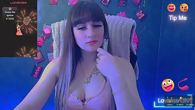Snapshot of Violla_My chatting on 05-08-26, 05:46 Violla My online show from 05-08-26, 05:46