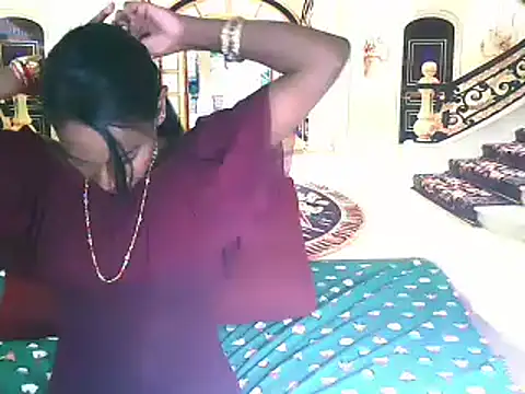 Snapshot of IndianLoveBug chatting on 12-28-24, 01:08 IndianLoveBug online show from 12-28-24, 01:08