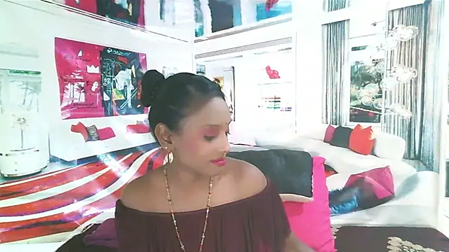 Snapshot of IndianLoveBug chatting on 09-12-25, 05:46 IndianLoveBug online show from 09-12-25, 05:46
