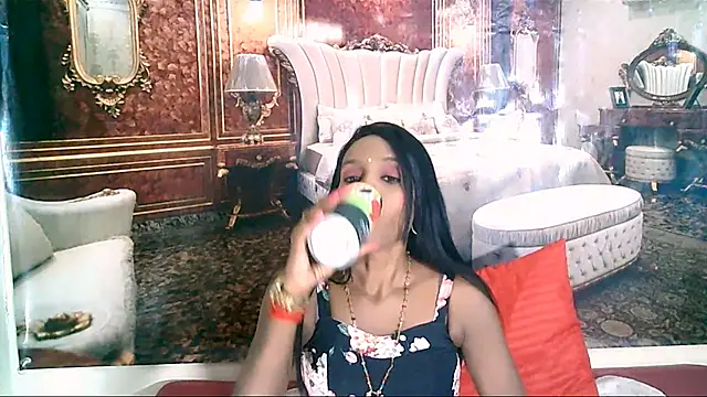 Snapshot of IndianLoveBug chatting on 09-29-25, 05:12 IndianLoveBug online show from 09-29-25, 05:12