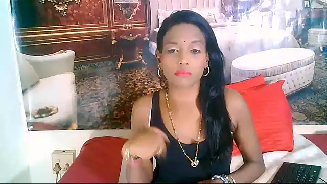 Snapshot of IndianLoveBug chatting on 10-10-25, 06:51 IndianLoveBug online show from 10-10-25, 06:51