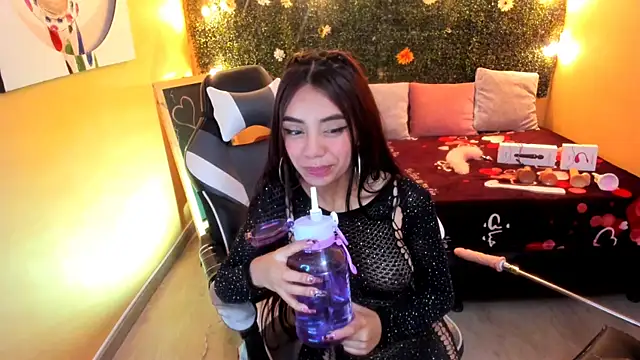 Tiffany sander online show from 02-05-25, 07:18