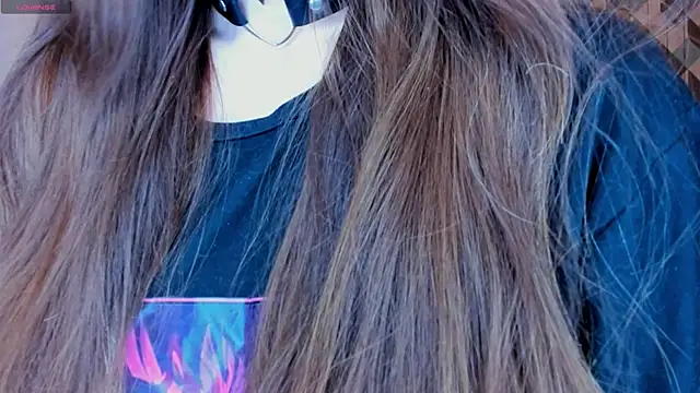 EvaBradley online show from 12-19-24, 03:52