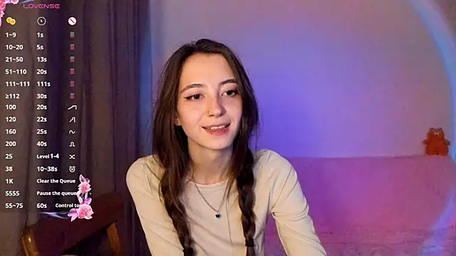 EvaBradley online show from 09-16-25, 06:31