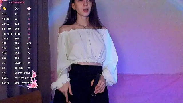 EvaBradley online show from 10-03-25, 06:38