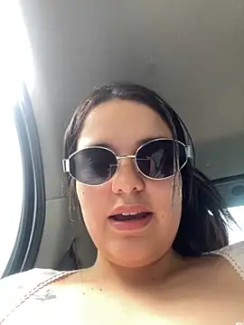 Bella-hadiid online show from 09-16-25, 05:25