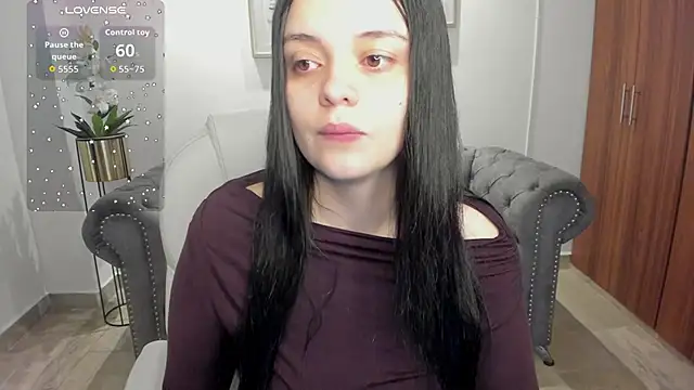 Bella-hadiid online show from 10-01-25, 11:16
