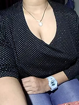 Snapshot of Anamika_Kapoor chatting on 02-24-25, 07:41 Anamika Kapoor online show from 02-24-25, 07:41