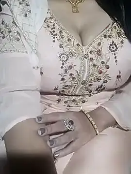 Snapshot of Anamika_Kapoor chatting on 02-26-25, 10:31 Anamika Kapoor online show from 02-26-25, 10:31