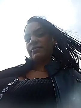 Snapshot of Sara-77 chatting on 01-03-25, 05:10 Sara-77 online show from 01-03-25, 05:10