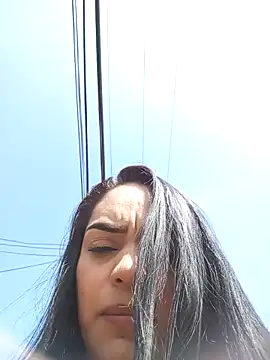 Snapshot of Sara-77 chatting on 01-14-25, 02:43 Sara-77 online show from 01-14-25, 02:43