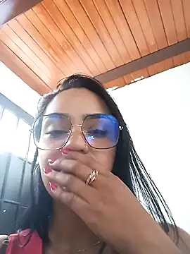 Snapshot of Sara-77 chatting on 01-29-25, 06:18 Sara-77 online show from 01-29-25, 06:18