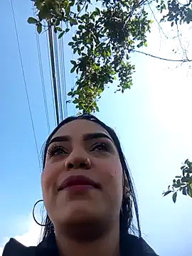 Snapshot of Sara-77 chatting on 02-07-25, 02:47 Sara-77 online show from 02-07-25, 02:47