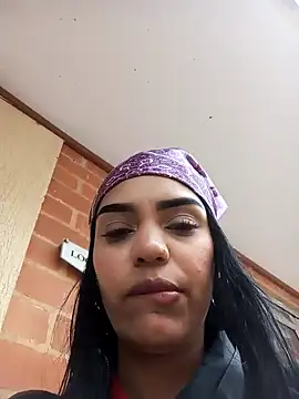 Snapshot of Sara-77 chatting on 02-08-25, 09:36 Sara-77 online show from 02-08-25, 09:36