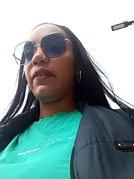 Snapshot of Sara-77 chatting on 02-12-25, 03:05 Sara-77 online show from 02-12-25, 03:05