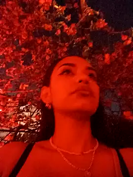 Snapshot of Sara-77 chatting on 02-27-25, 06:18 Sara-77 online show from 02-27-25, 06:18