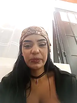 Snapshot of Sara-77 chatting on 03-10-25, 08:56 Sara-77 online show from 03-10-25, 08:56