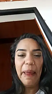 Snapshot of Sara-77 chatting on 03-11-25, 06:30 Sara-77 online show from 03-11-25, 06:30