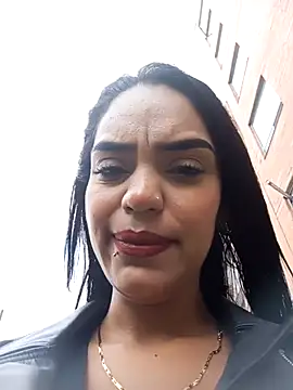 Snapshot of Sara-77 chatting on 03-18-25, 05:53 Sara-77 online show from 03-18-25, 05:53