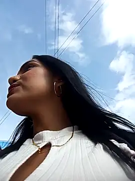 Snapshot of Sara-77 chatting on 03-20-25, 01:48 Sara-77 online show from 03-20-25, 01:48