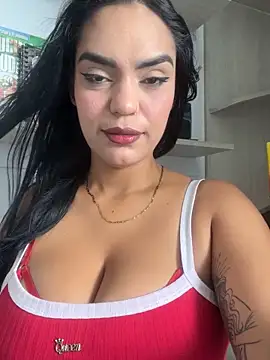 Snapshot of Sara-77 chatting on 11-18-25, 03:38 Sara-77 online show from 11-18-25, 03:38