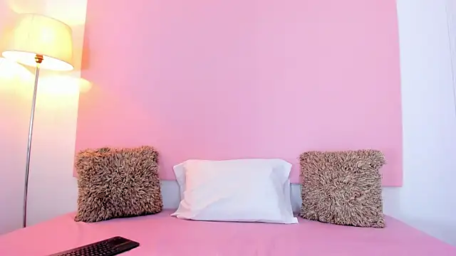 Snapshot of andyylove_jk chatting on 01-15-26, 01:05 andyylove jk online show from 01-15-26, 01:05