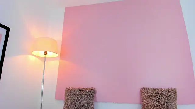 Snapshot of andyylove_jk chatting on 02-14-26, 01:19 andyylove jk online show from 02-14-26, 01:19