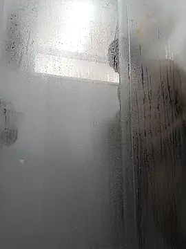 Snapshot of erickcpk1 chatting on 11-13-25, 01:10 erickcpk1 online show from 11-13-25, 01:10