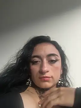 Lila Desiree online show from 05-19-26, 10:27