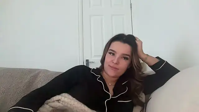 maisiesmithx online show from 02-02-25, 04:00