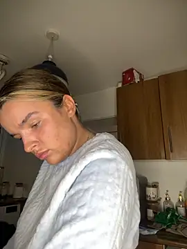 maisiesmithx online show from 10-01-25, 10:38